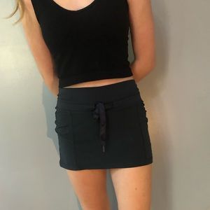 Lululemon black skort